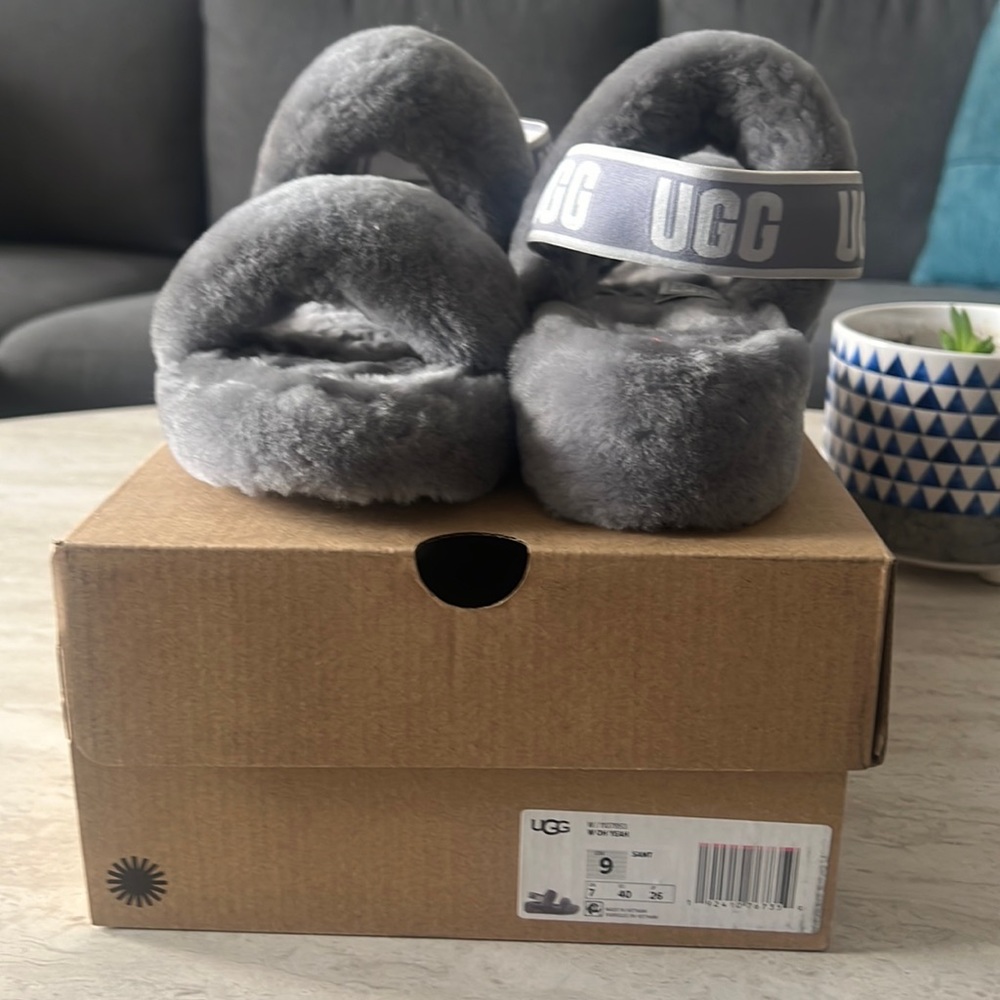 UGG Oh Yeah slippers